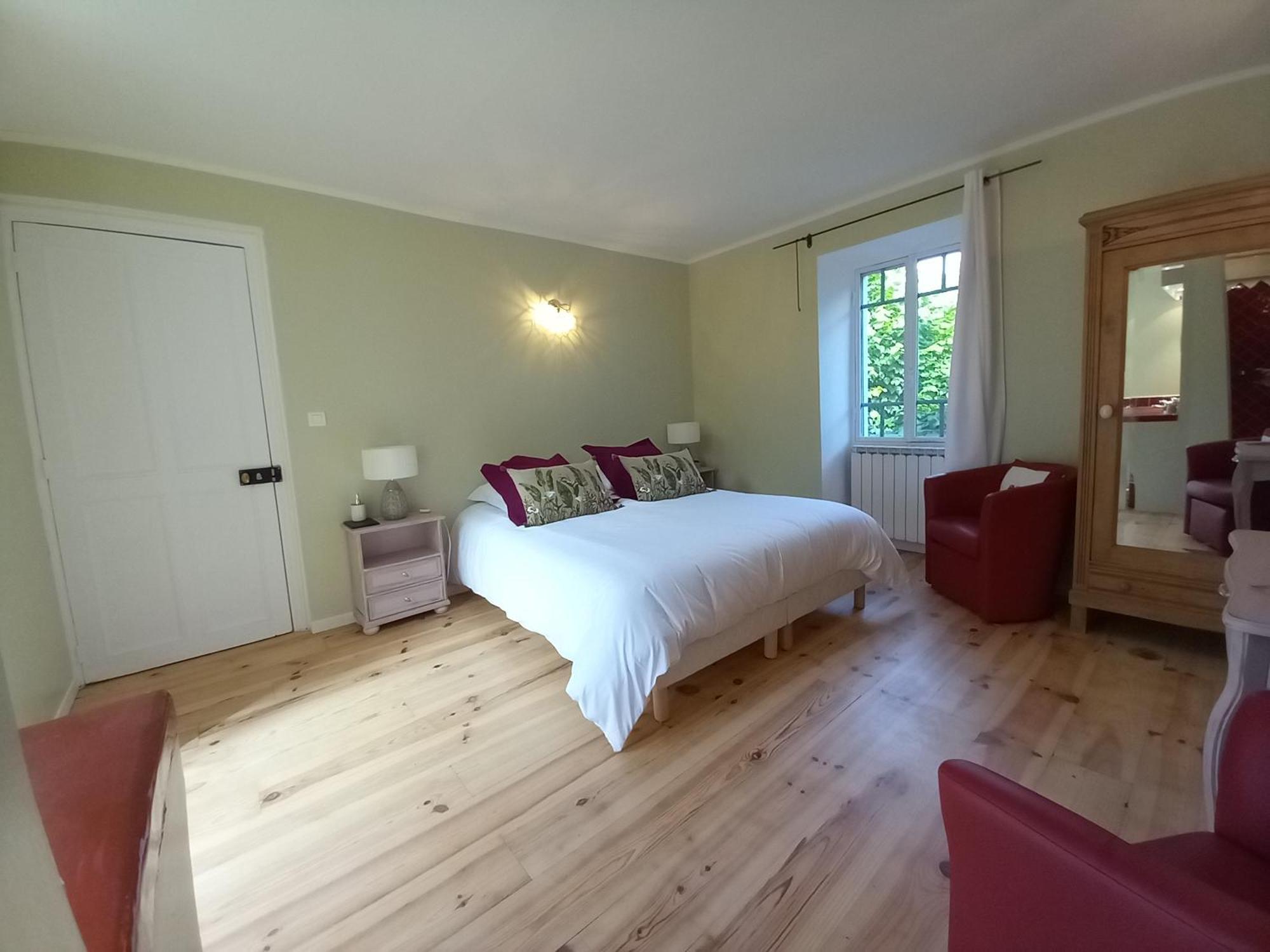 Le Temps Des Pauses Hotel Viviers Kültér fotó